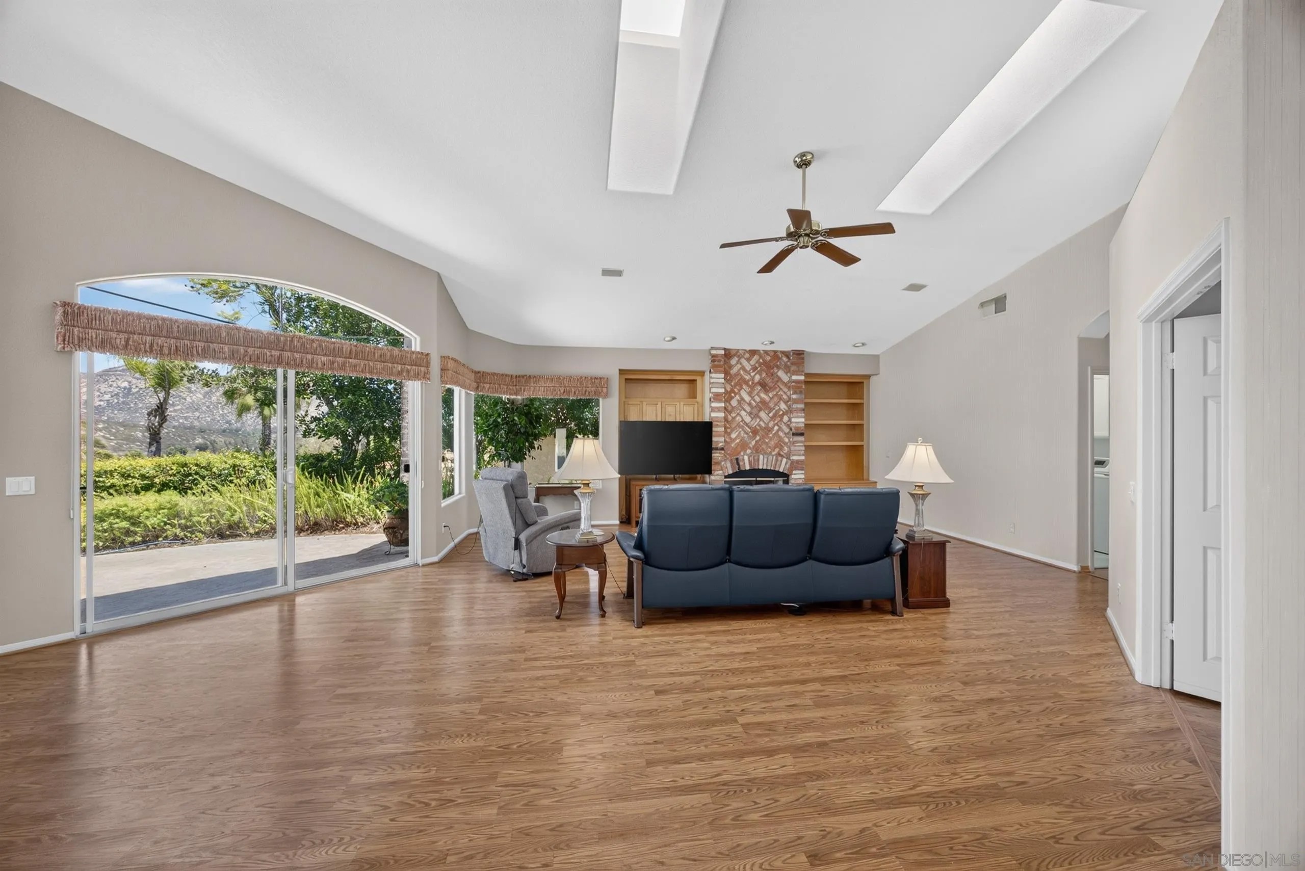15546 Calistoga Dr.