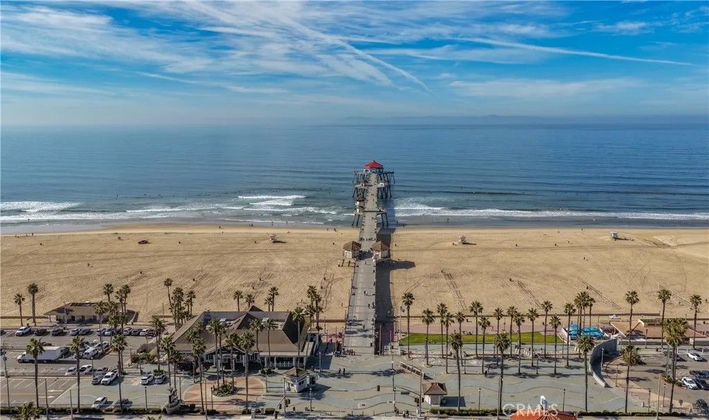 Photo of 338 5th Street, Huntington Beach, CA 92648 (MLS # OC26033021)