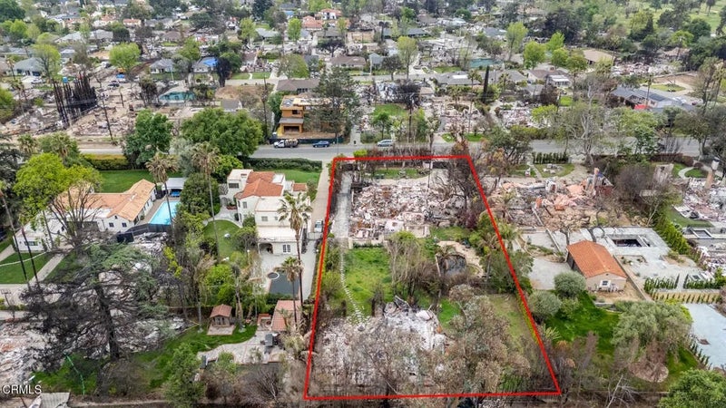 1691 E Mendocino