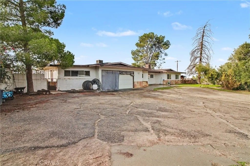 Photo of 14798 Keota Road, Apple Valley, CA 92307 (MLS # HD26001546)