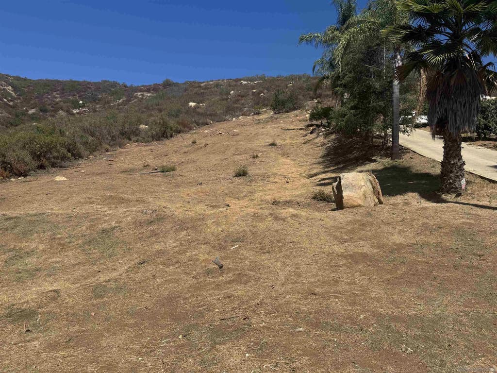 Photo of 0 Carlson Ct, Poway, CA 92064 (MLS # 260018952)