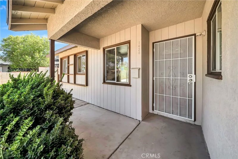 1438 W Avenue H-14