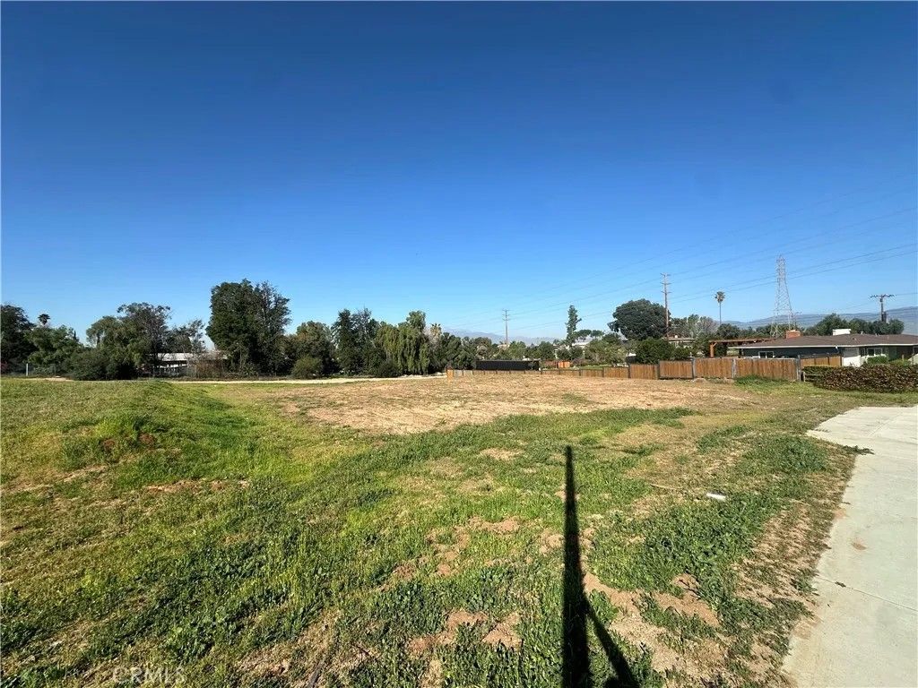 Photo of 0 Vista grande, Grand Terrace, CA 92313 (MLS # IV26028331)