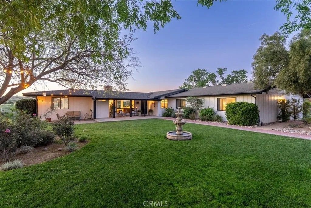 Photo of 4220 N River Rd, Paso Robles, CA 93446 (MLS # NS26077555)