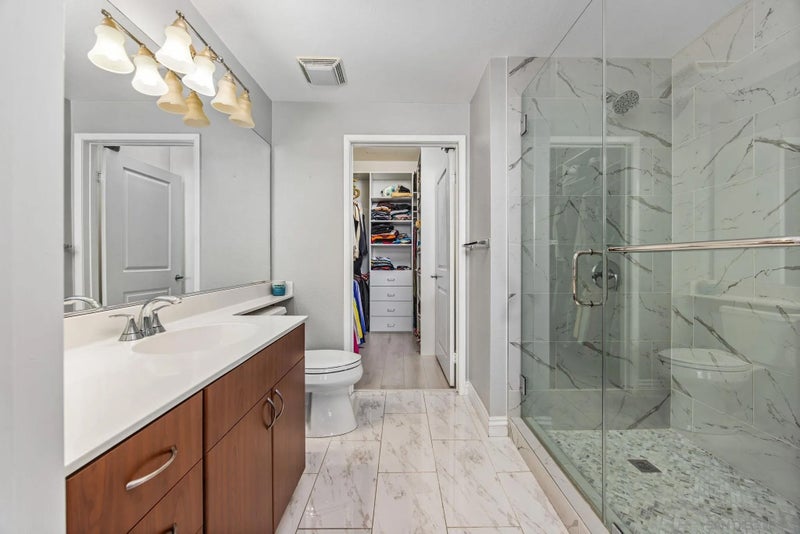 1801 E Katella Ave 4023