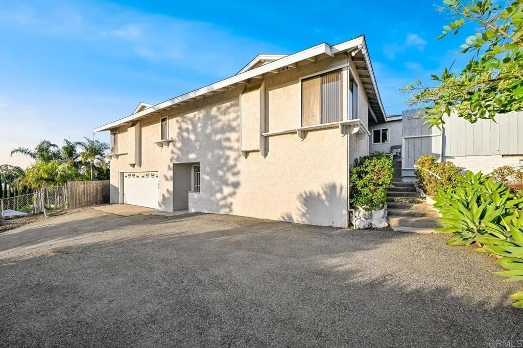 Photo of 1145 Tower Place, Vista, CA 92083 (MLS # NDP2508628)