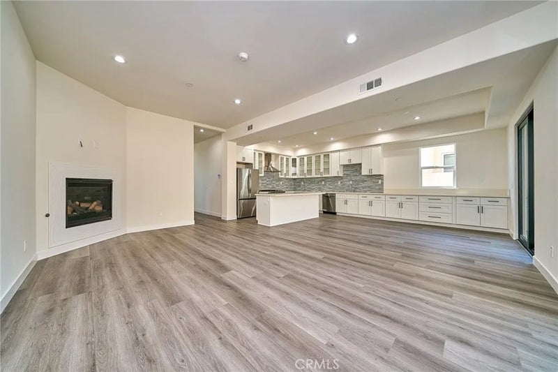 673 Castlehill
