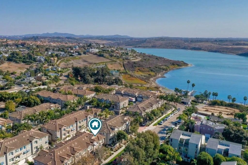Photo of 4031 Aidan Cir, Carlsbad, CA 92008 (MLS # NDP2505158)