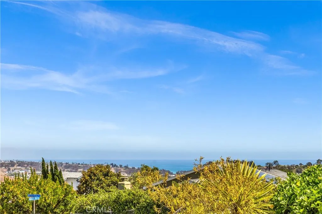 25201 Sea Vista Drive