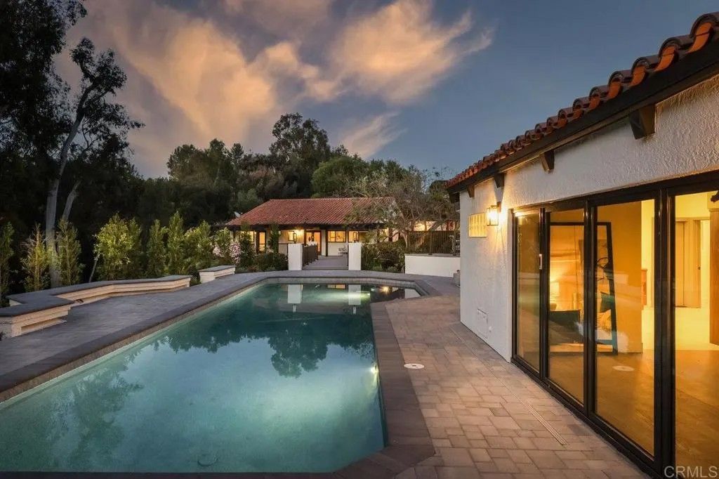 Photo of 6449 Las Colinas, Rancho Santa Fe, CA 92067 (MLS # NDP2509438)