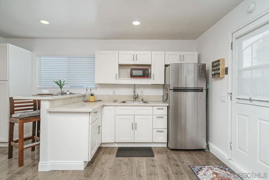 Photo of 9026 Avocado St, Spring Valley, CA 91977 (MLS # 260002596)