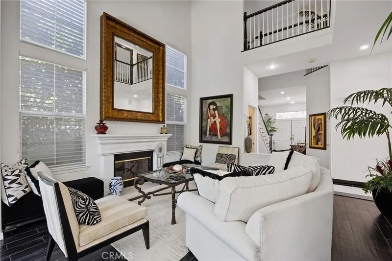 3203 Bayshore