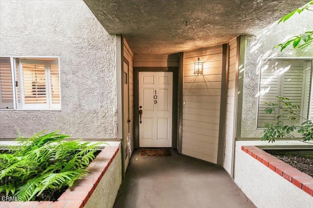 961 E California Boulevard 109