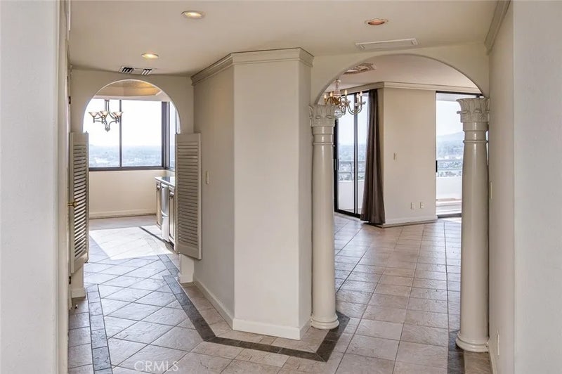 345 Pioneer Drive 1705