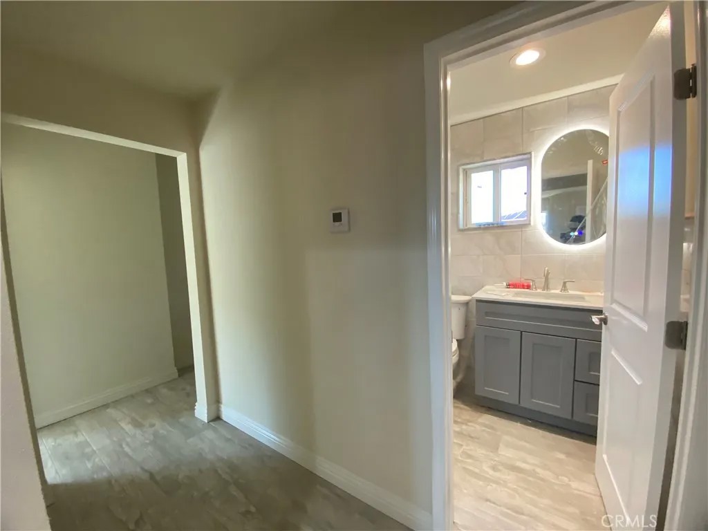1727 W Santa Ana Boulevard