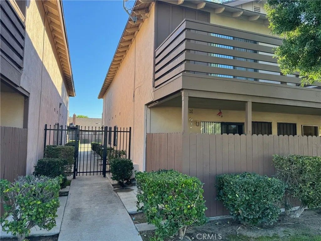 Photo of 2130 S Acama Street, Anaheim, CA 92802 (MLS # PW25269827)