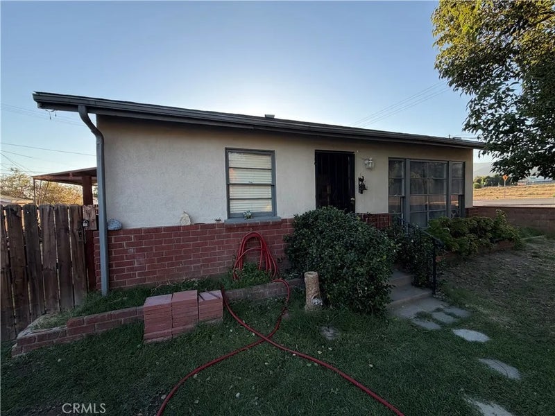 6914 Center