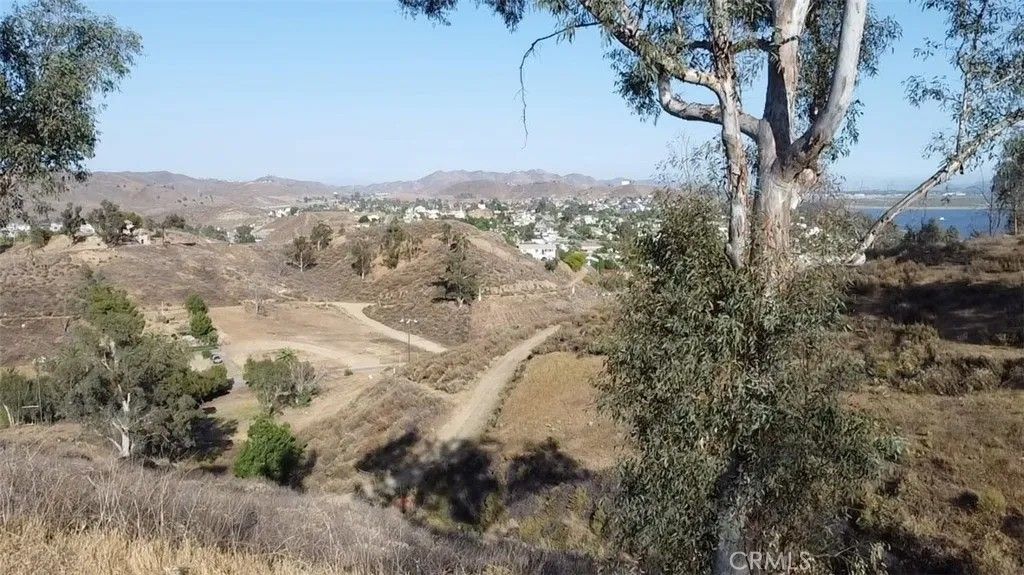Photo of 0 Sunnyslope, Lake Elsinore, CA 92530 (MLS # SW25138550)