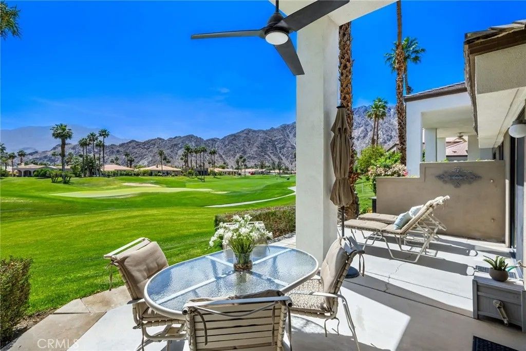 Photo of 54137 Oak Hill, La Quinta, CA 92253 (MLS # SR26096055)