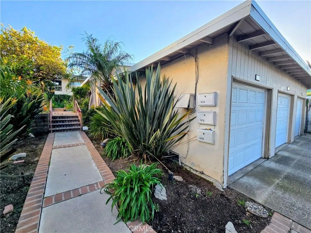 Photo of 1416 Manhattan Beach, Manhattan Beach, CA 90266 (MLS # SB26038736)