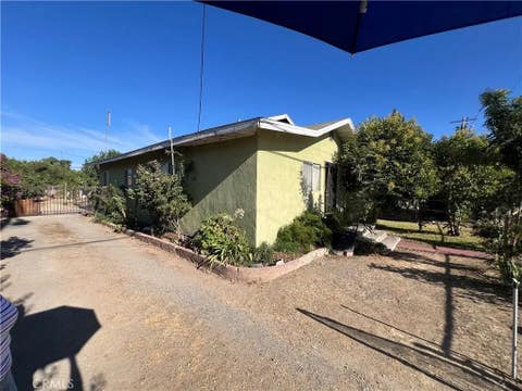 Tiny photo for 256 Industrial ST, Mcfarland, CA 93250 (MLS # SR26155141)