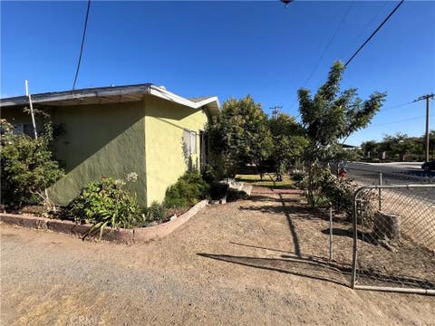 Tiny photo for 256 Industrial ST, Mcfarland, CA 93250 (MLS # SR26155141)
