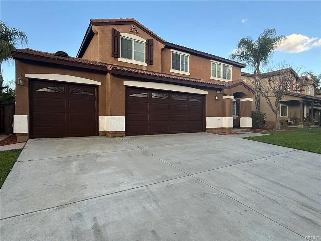 Photo of 29162 Hydrangea Street, Murrieta, CA 92563 (MLS # DW26066771)