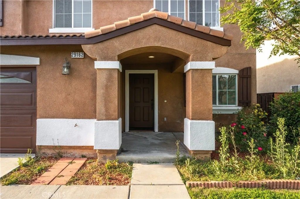 Photo of 29162 Hydrangea Street, Murrieta, CA 92563 (MLS # DW26066771)