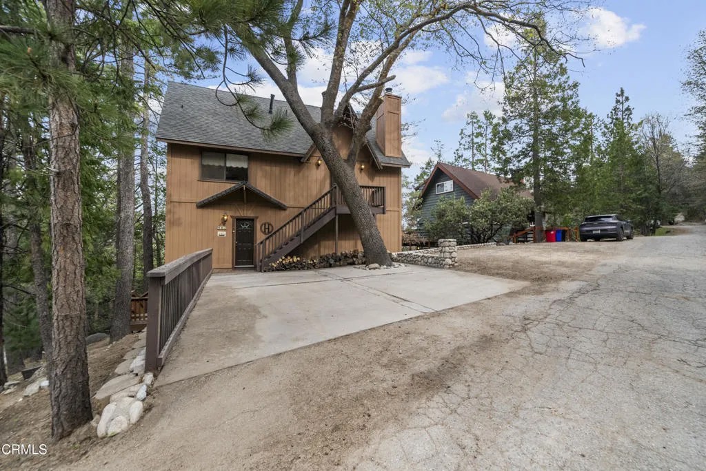 864 Nadelhorn Drive