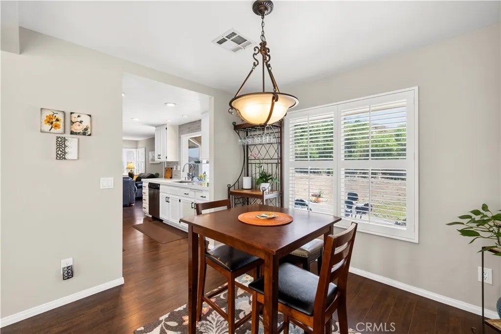 28603 Applewood Lane