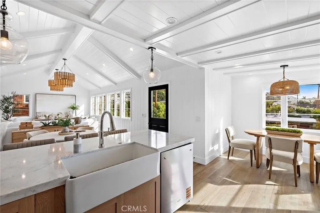 Photo of 684 Seaview St, Laguna Beach, CA 92651 (MLS # LG25278863)