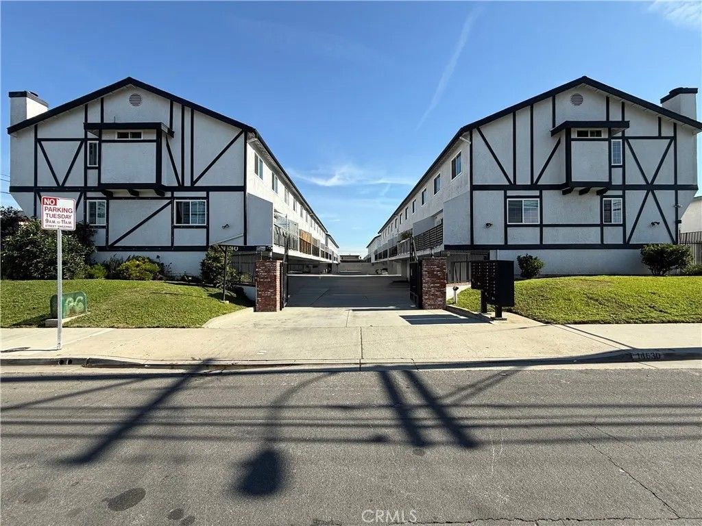 Photo of 14630 Halldale Ave #2, Gardena, CA 90247 (MLS # RS26013490)