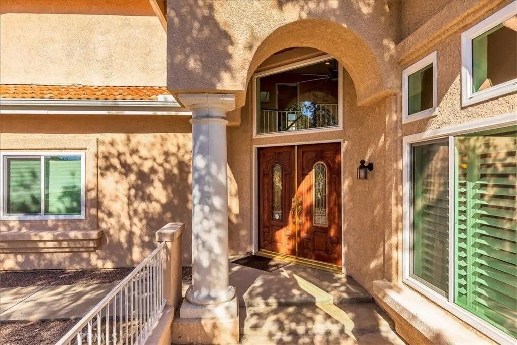 Photo of 23860 Cadenza Dr, Murrieta, CA 92562 (MLS # SW26010848)