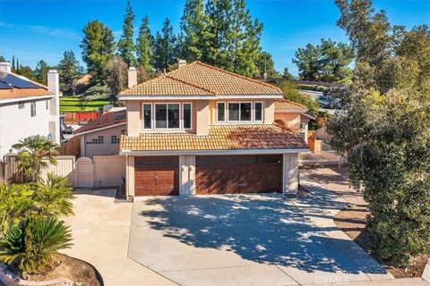 Photo of 23860 Cadenza Dr, Murrieta, CA 92562 (MLS # SW26010848)