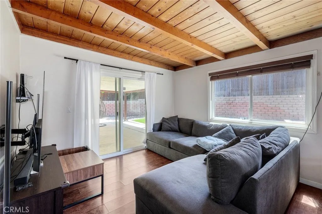7549 Black Oak