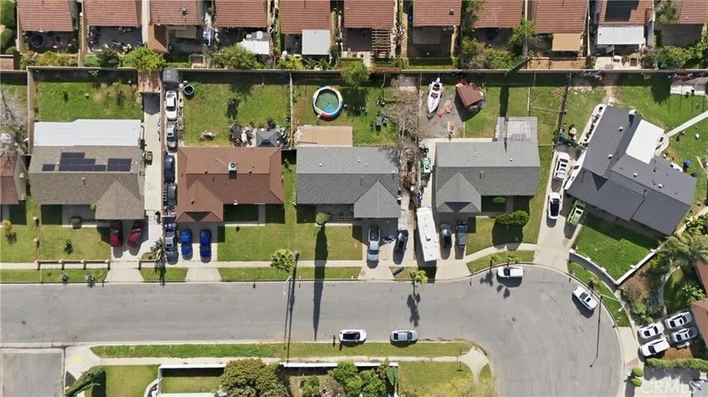 645 W Winchester