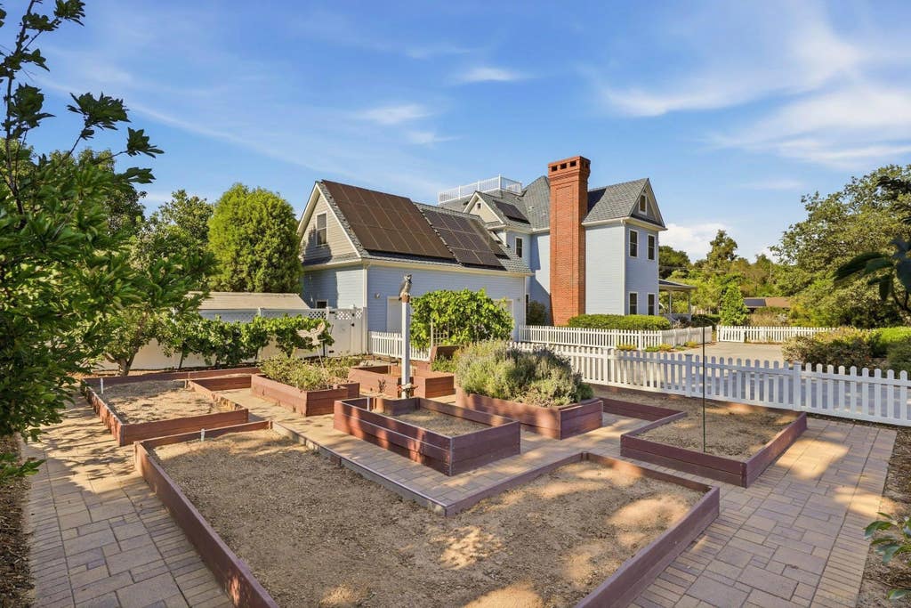 Photo of 14400 Midland RD, Poway, CA 92064 (MLS # 260015334)