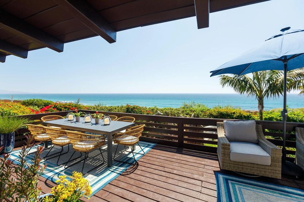 Photo of 110 8th St, Del Mar, CA 92014 (MLS # 250041465)