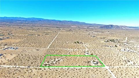 Tiny photo for 5969 Lorraine Road, Landers, CA 92285 (MLS # JT25255272)