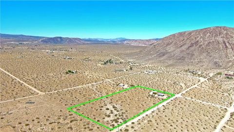 Tiny photo for 5969 Lorraine Road, Landers, CA 92285 (MLS # JT25255272)