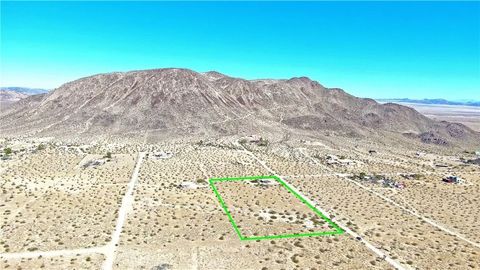 Tiny photo for 5969 Lorraine Road, Landers, CA 92285 (MLS # JT25255272)