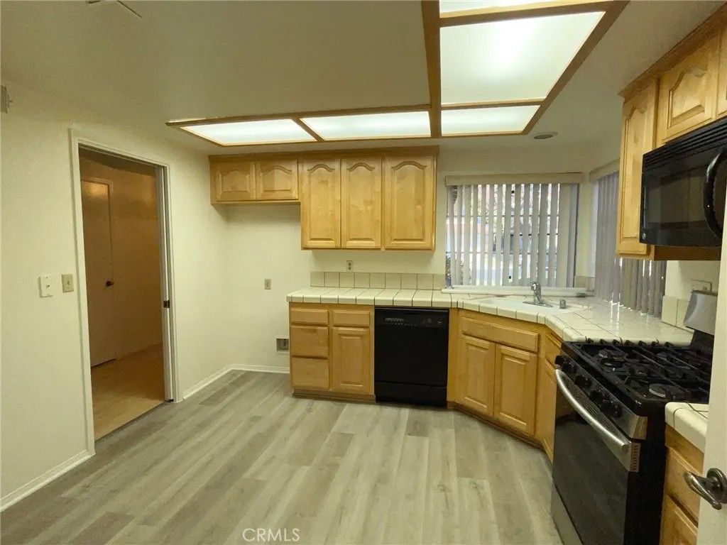 Photo of 19500 Crystal Ridge Lane, Porter Ranch, CA 91326 (MLS # SR25268083)