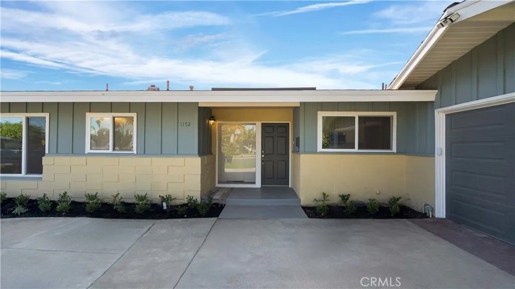 Photo of 1152 W Wakefield Ave, Anaheim, CA 92802 (MLS # PW26005796)