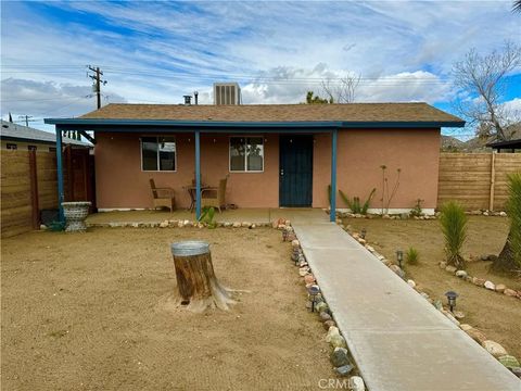 Photo of 7138 Tamarisk Ave, Yucca Valley, CA 92284 (MLS # JT26048982)