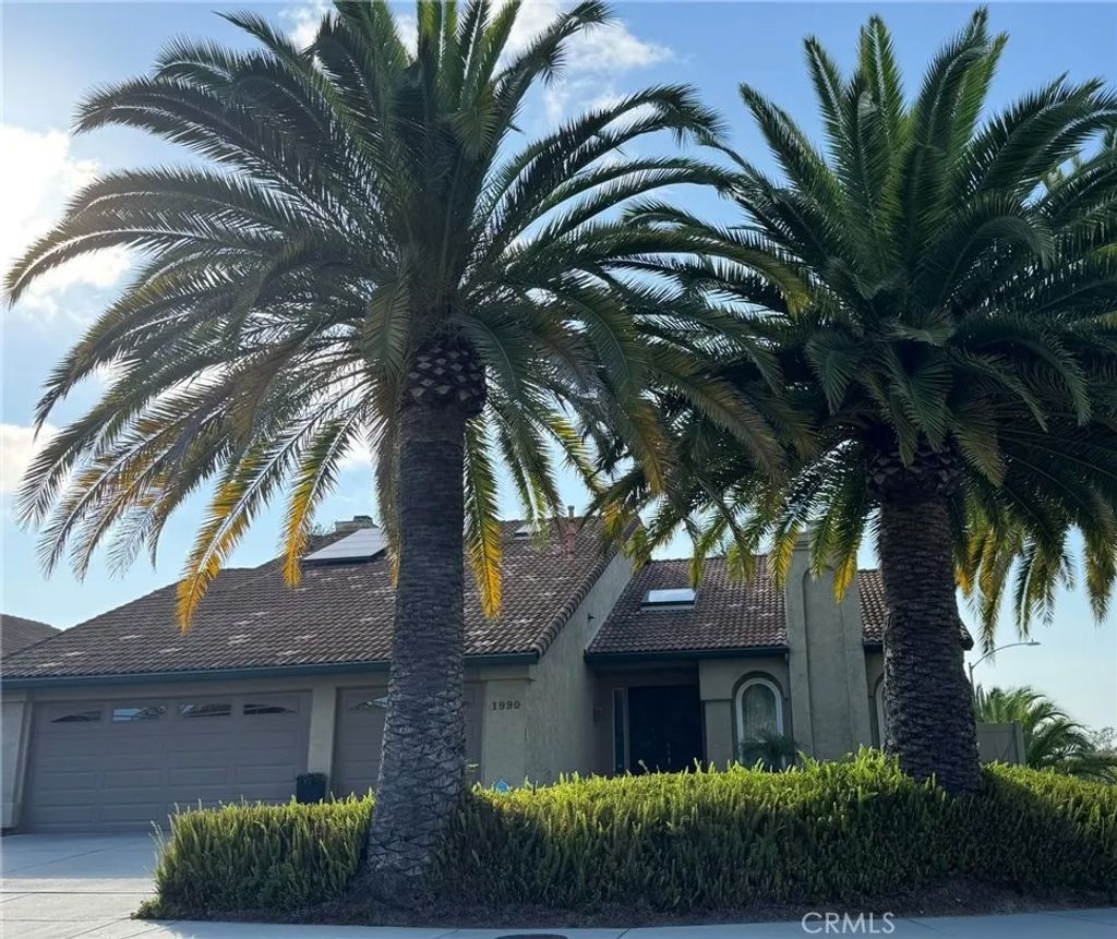 Photo of 1990 Willowbrook Dr, Oceanside, CA 92056 (MLS # PW25273678)