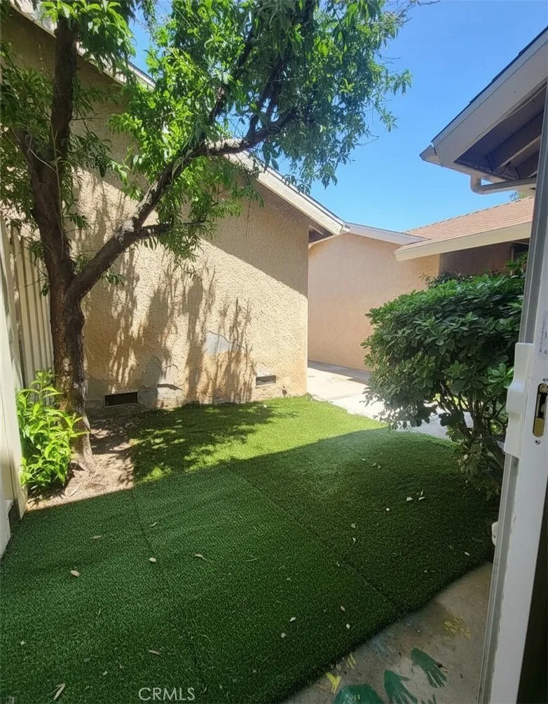 10125 De Soto Avenue 2