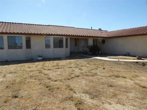 Photo of 11645 Aster RD, Victorville, CA 92392 (MLS # HD26118812)