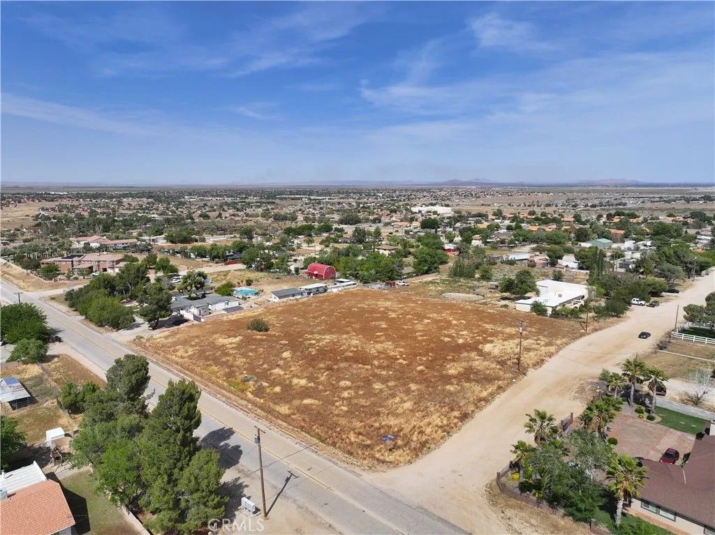 Photo of 0 Avenue T4, Palmdale, CA 93550 (MLS # SR26084087)