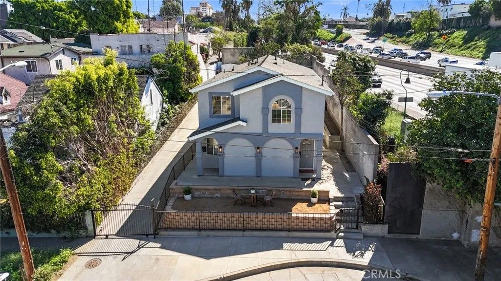 Photo of 422 Parkman Ave, Los Angeles, CA 90026 (MLS # SB26058411)