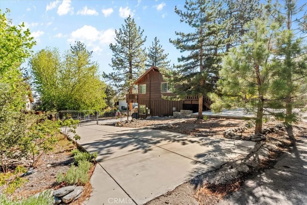 5243 Desert View